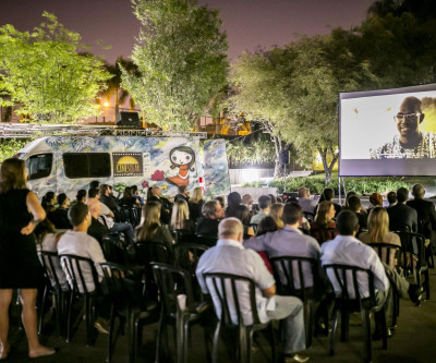 Primeiro cinema movido a energia solar do Brasil, chega a Três Lagoas